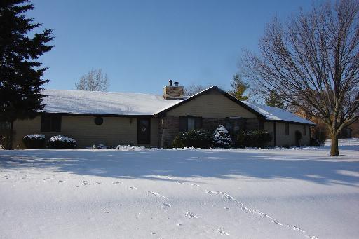 23 Pheasant Run, Hawthorn Woods, IL 60047