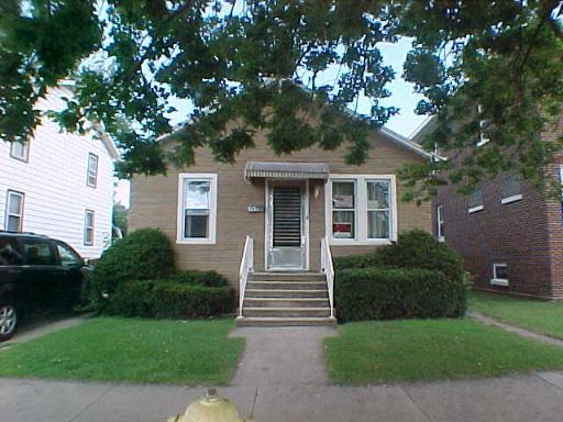 424 Wilson Ave., Calumet City, IL 60409