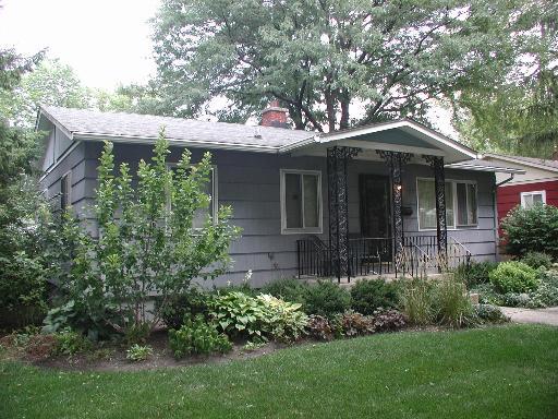 1715 Illinois St., Des Plaines, IL 60018