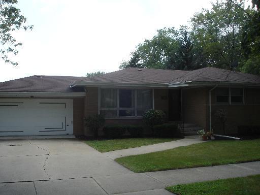 15601 University Ave., Dolton, IL 60419