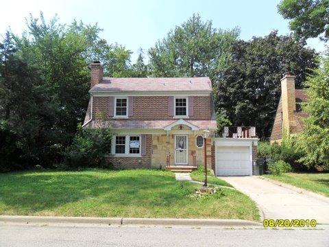 6830 N Knox Ave., Lincolnwood, IL 60712