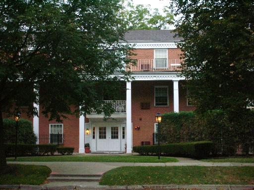 90 S Sixth Ave. #303, La Grange, IL 60525