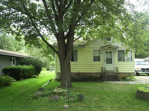 105 Lakewood Ave., Crystal Lake, IL 60014
