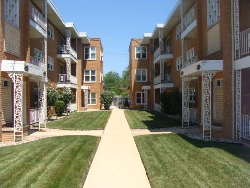2336 W 111th St. #1B, Chicago, IL 60643