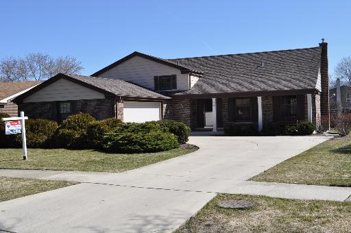 2641 N Forrest Ln., Arlington Heights, IL 60004