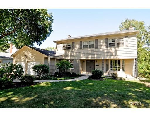 717 Kenilworth Ave., Glen Ellyn, IL 60137