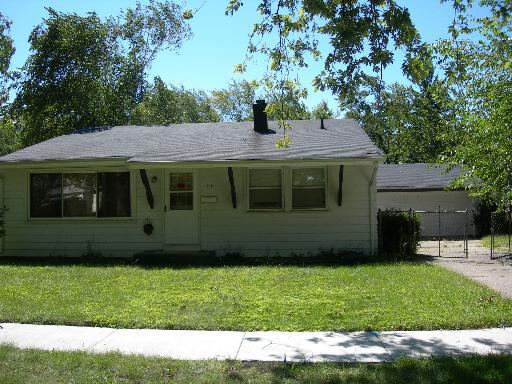 1546 Plymouth Cir., Carpentersville, IL 60110
