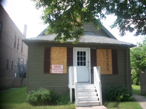 1842 S 15th Ave., Broadview, IL 60155