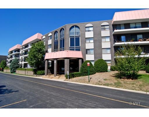 4900 Foster St. #301, Skokie, IL 60076