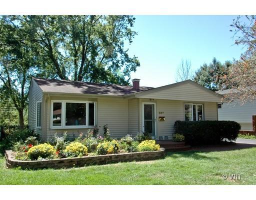 567 Lowden Ave., Glen Ellyn, IL 60137