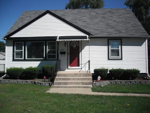 240 E Macarthur Dr., Northlake, IL 60164