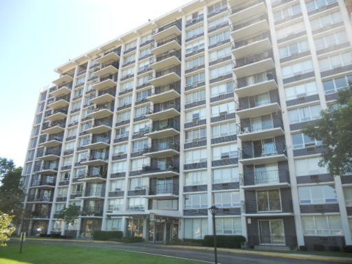 8815 W Golf Rd. #6I, Niles, IL 60714