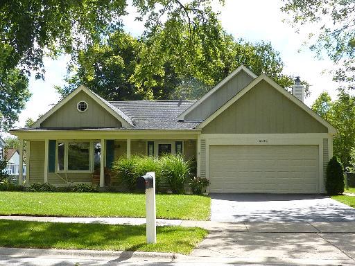 2016 Templar Dr., Naperville, IL 60565