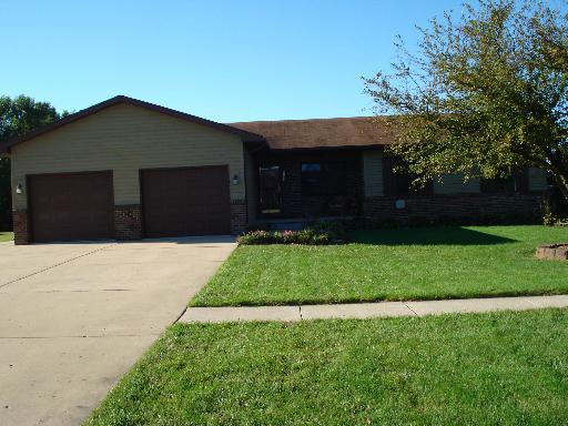 104 W Webb St., Sandwich, IL 60548