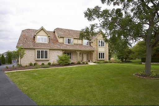 5 Hunter Ct., Burr Ridge, IL 60527
