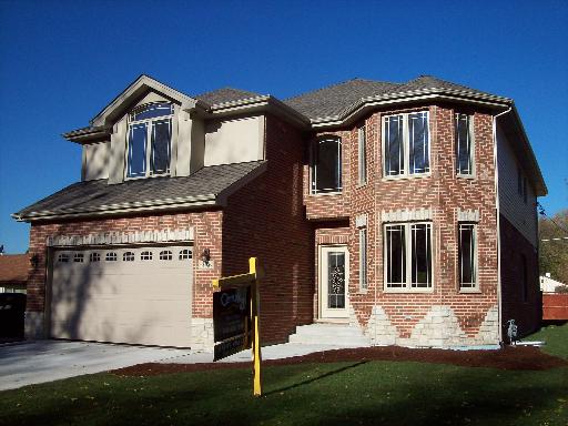 4956 W Paxton St., Oak Lawn, IL 60453