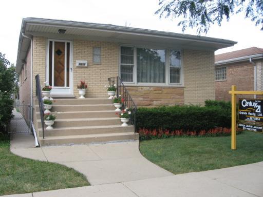 5838 W Newport Ave., Chicago, IL 60634