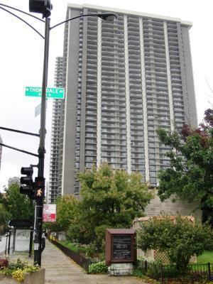 6007 N Sheridan Rd. #8K, Chicago, IL 60660