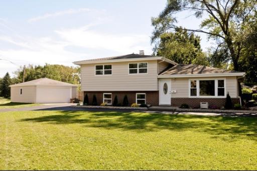 54 S Chicago Ave., Mundelein, IL 60060