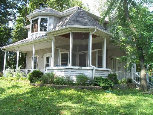 205 N River Rd., North Aurora, IL 60542