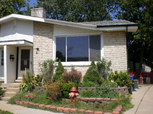 352 Dover Ln., Des Plaines, IL 60018
