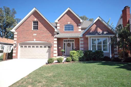 5537 Springside Ave., Downers Grove, IL 60516