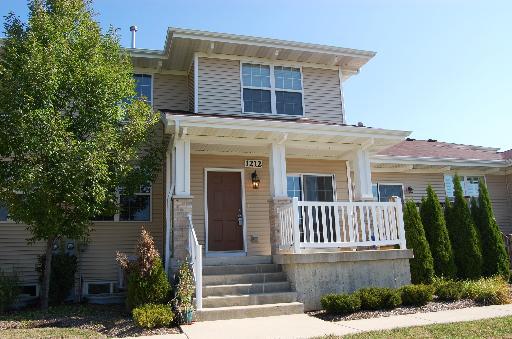 1212 Walnut Glen Dr., Crystal Lake, IL 60014