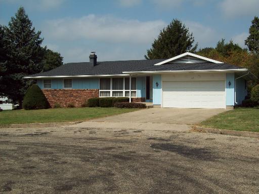 111 Crestview Ct., Walnut, IL 61376