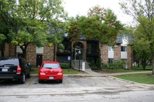 16 A Dundee Quarter Dr. #308, Palatine, IL 60074