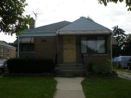 237 S Bellwood Ave., Bellwood, IL 60104