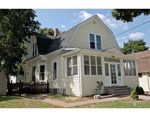 308 Healy St., Elgin, IL 60120