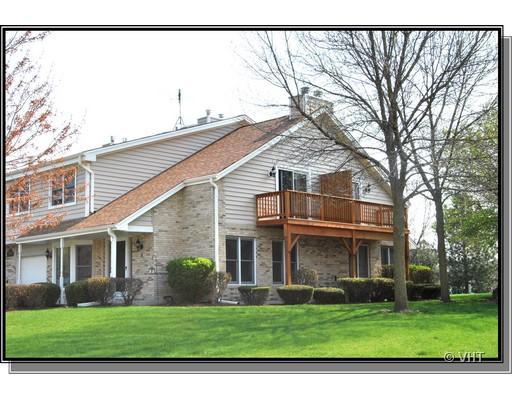 1958 Lancaster Ct. #4, Naperville, IL 60565