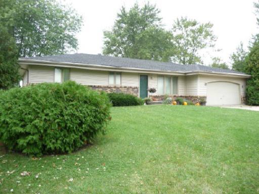 8366 N Canary Dr., Stillman Valley, IL 61084