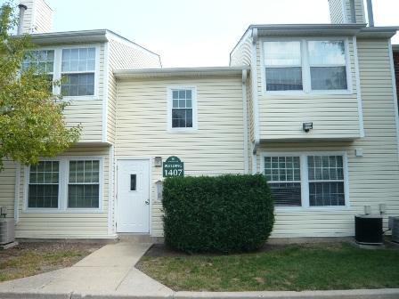 1407 Wyndham Cir. #108, Palatine, IL 60067