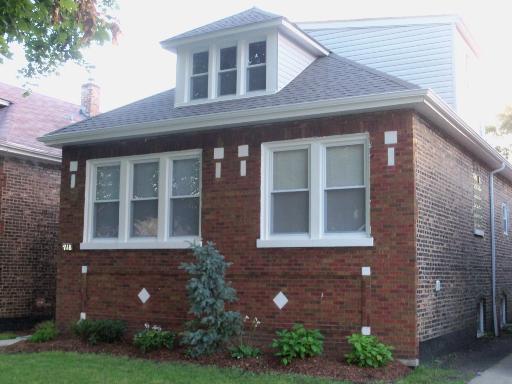 7118 S Maplewood Ave., Chicago, IL 60629