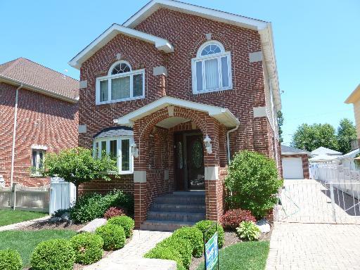 5605 S Nordica Ave., Chicago, IL 60638