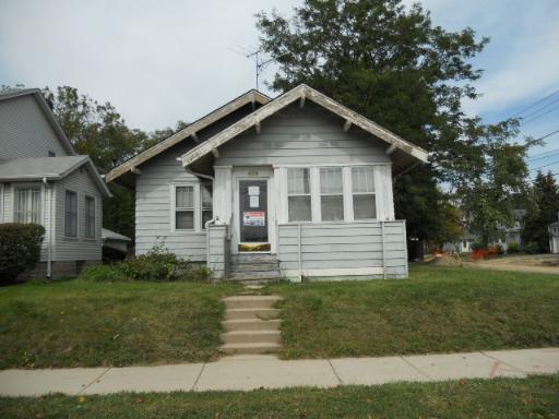 420 W Main St., Barrington, IL 60010