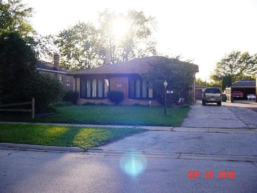 1486 Gordon Ave., Calumet City, IL 60409