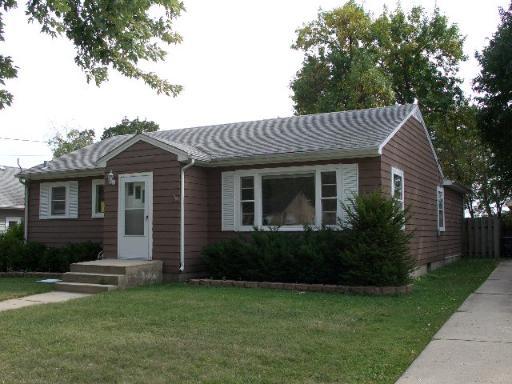 553 Adams St., Elgin, IL 60123