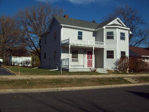 121 Liberty St., Walnut, IL 61376