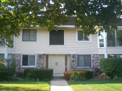 2630 Mitchell Dr. #7, Woodridge, IL 60517