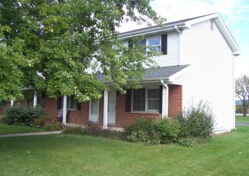 115 W Colonial Pkwy. #D, Yorkville, IL 60560