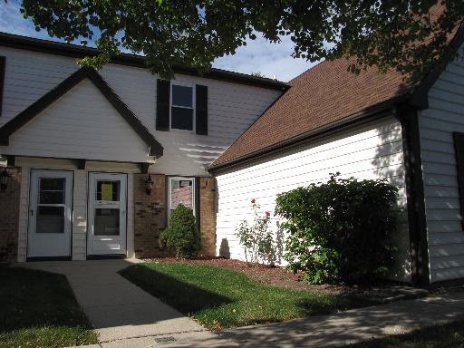 2647 Country Oaks Ct., Aurora, IL 60502