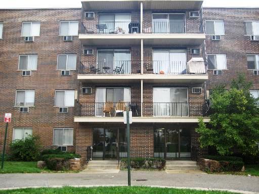 9445 Kenton Ave. #405, Skokie, IL 60076