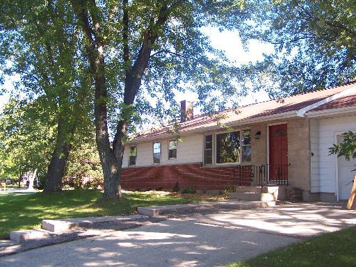 28 Woodview Ln., Algonquin, IL 60102