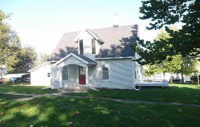 202 S Ames St., Cabery, IL 60919