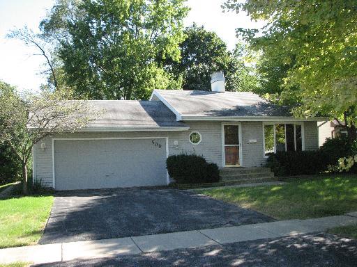 509 Stewart Ave., Woodstock, IL 60098