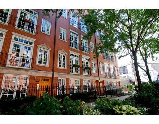 739 W Aldine Ave. #2, Chicago, IL 60657
