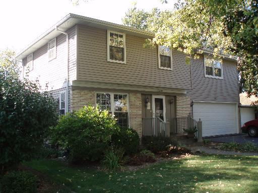 4224 Earlston Pkwy., Downers Grove, IL 60515