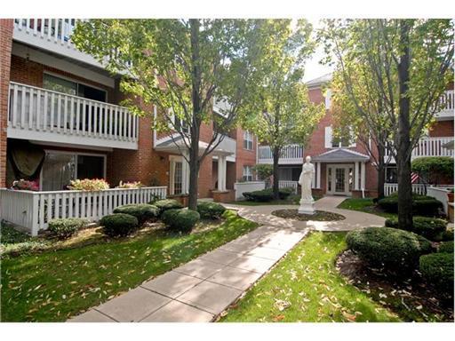 4738 N Elston Ave. #101A, Chicago, IL 60630